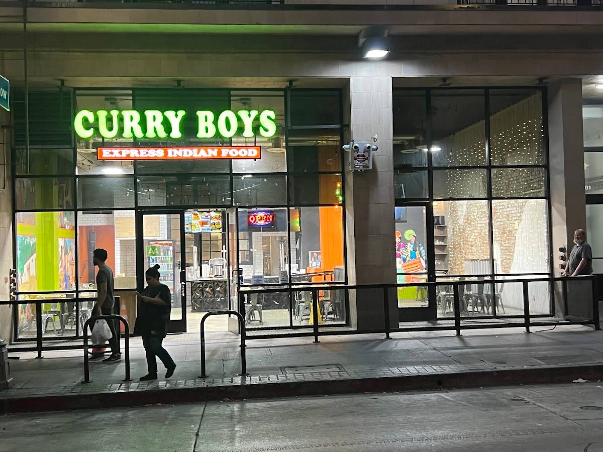 Curry boys (DTLA) restaurant in Los Angeles - main photo