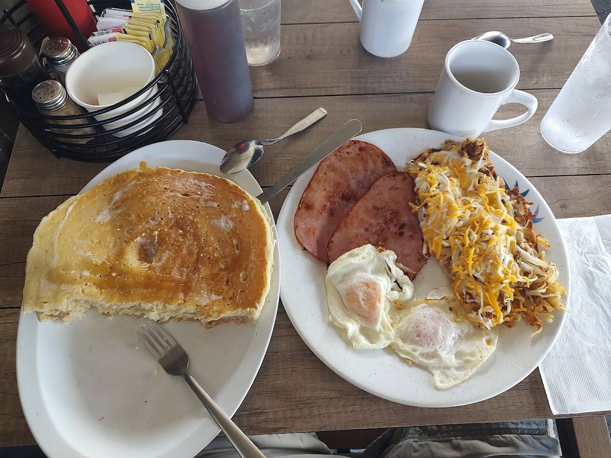 Hawaiian Style Cafe Hilo restaurant in Hilo - photo 10