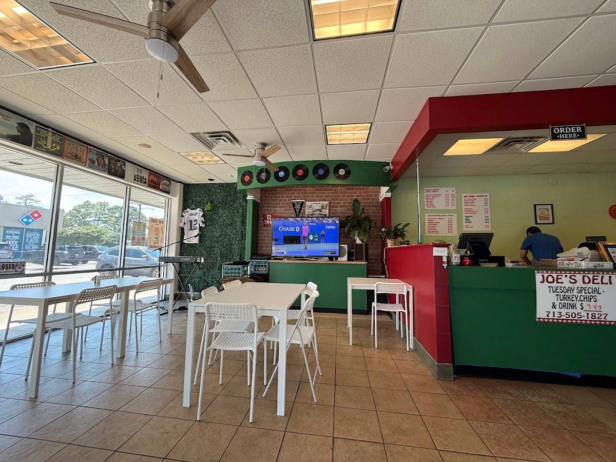 Joe's Deli and Cheesesteaks restaurant in Houston - photo 9