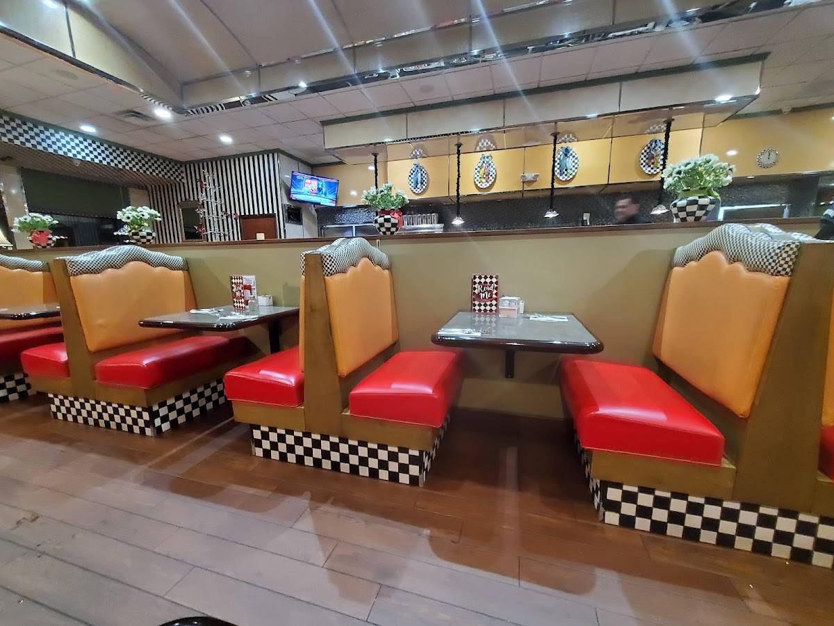 Chit Chat Diner restaurant in Hackensack - photo 7