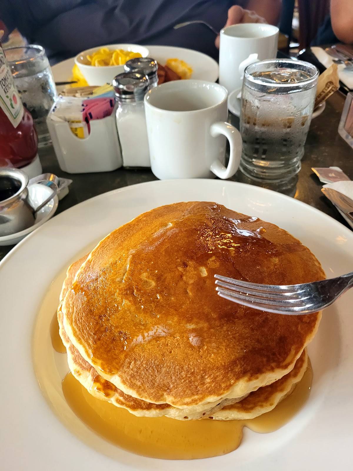 Chit Chat Diner restaurant in Hackensack - photo 8