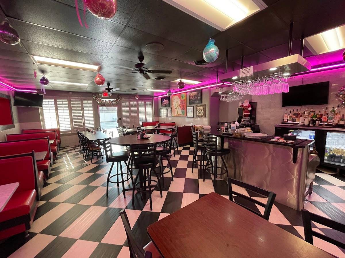 Tally's Good Food Café restaurant in Tulsa - photo 10