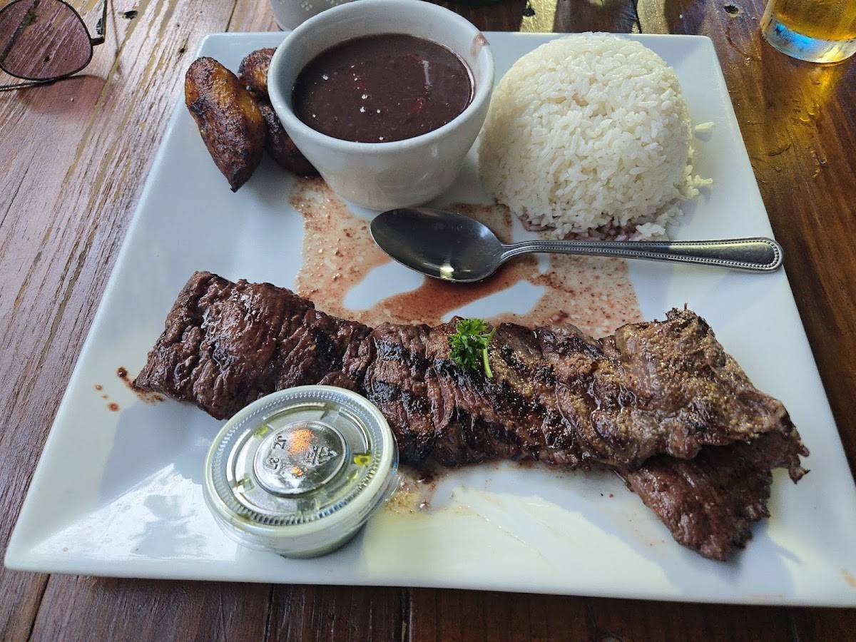 Havana Spice restaurant in Homestead - photo 5