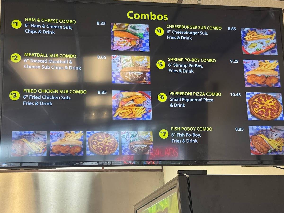 Pizza N More restaurant in Texas City - photo 3