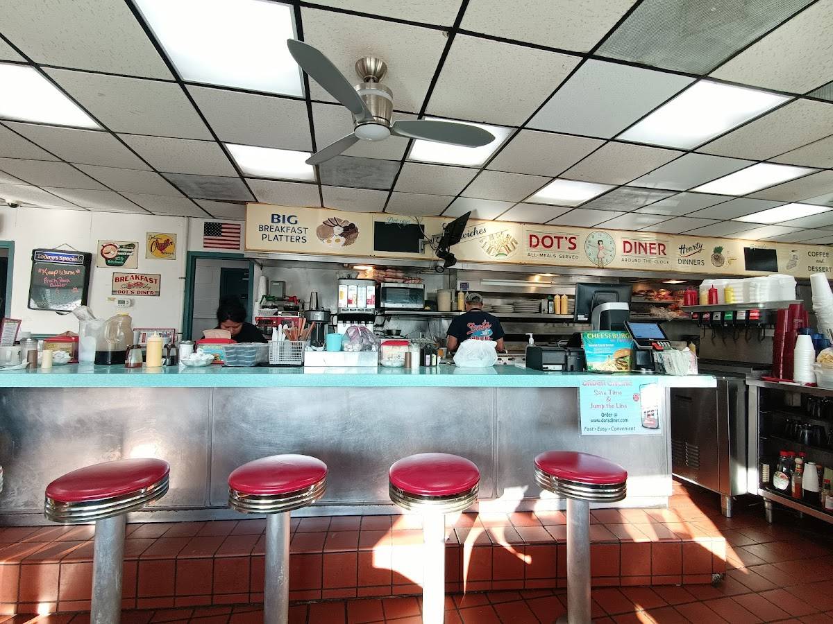 Dots Diner - Williams Blvd. restaurant in Kenner - photo 5
