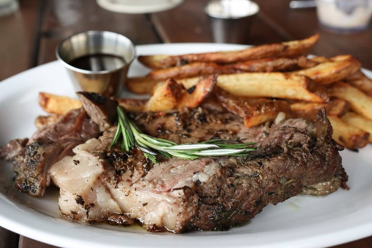 Red Flame Top Rated Steak & Grill restaurant in Magnolia - photo 7