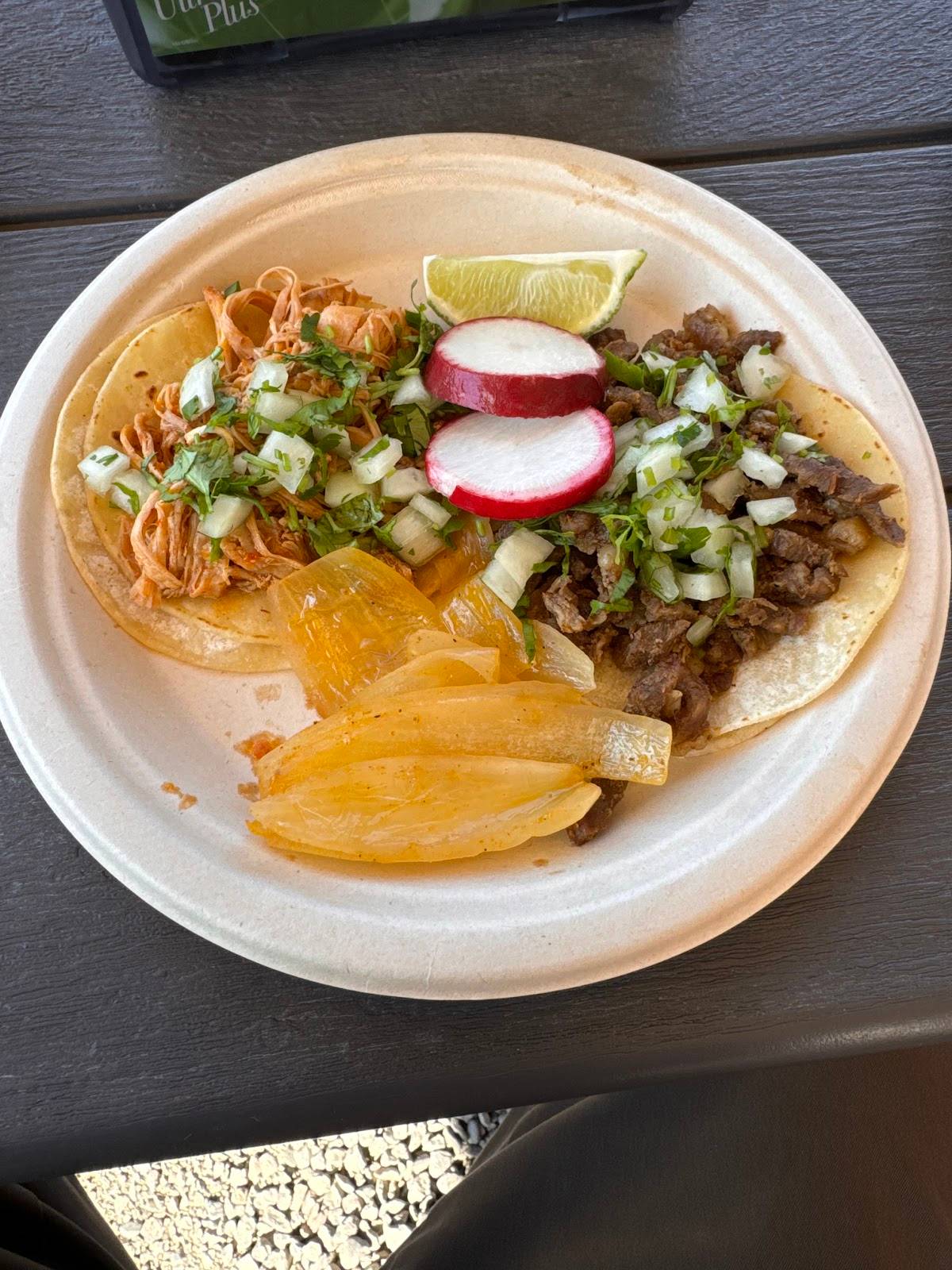 Toni's Tacos restaurant in Prineville - photo 2