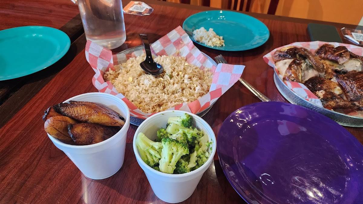 Las Brasas Charcoal Chicken restaurant in Houston - photo 10