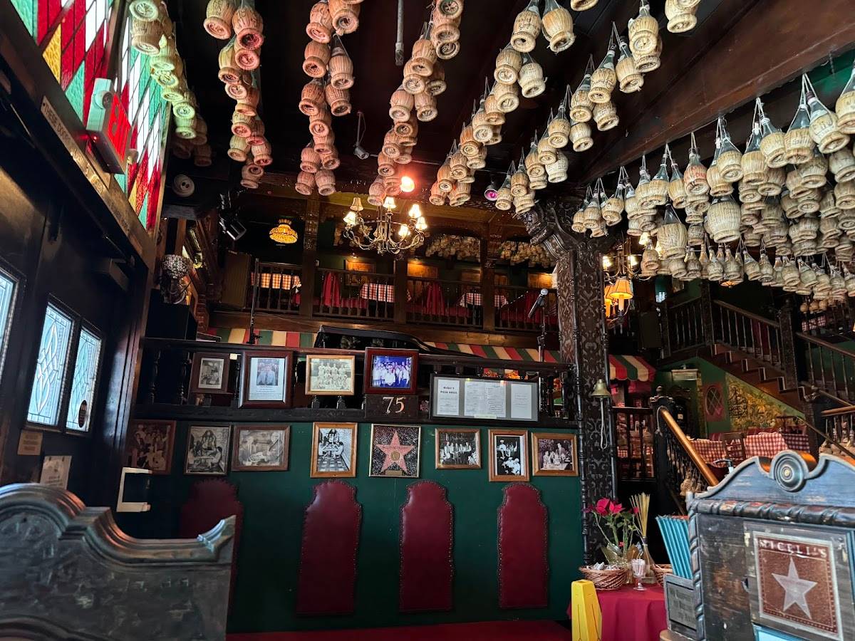 Miceli's Italian Restaurant restaurant in Los Angeles - photo 7