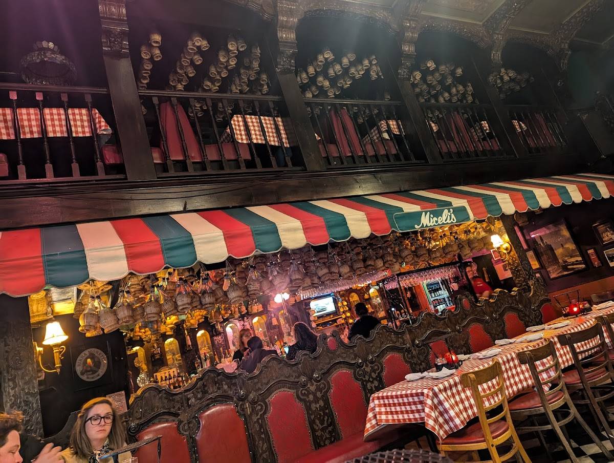 Miceli's Italian Restaurant restaurant in Los Angeles - photo 8