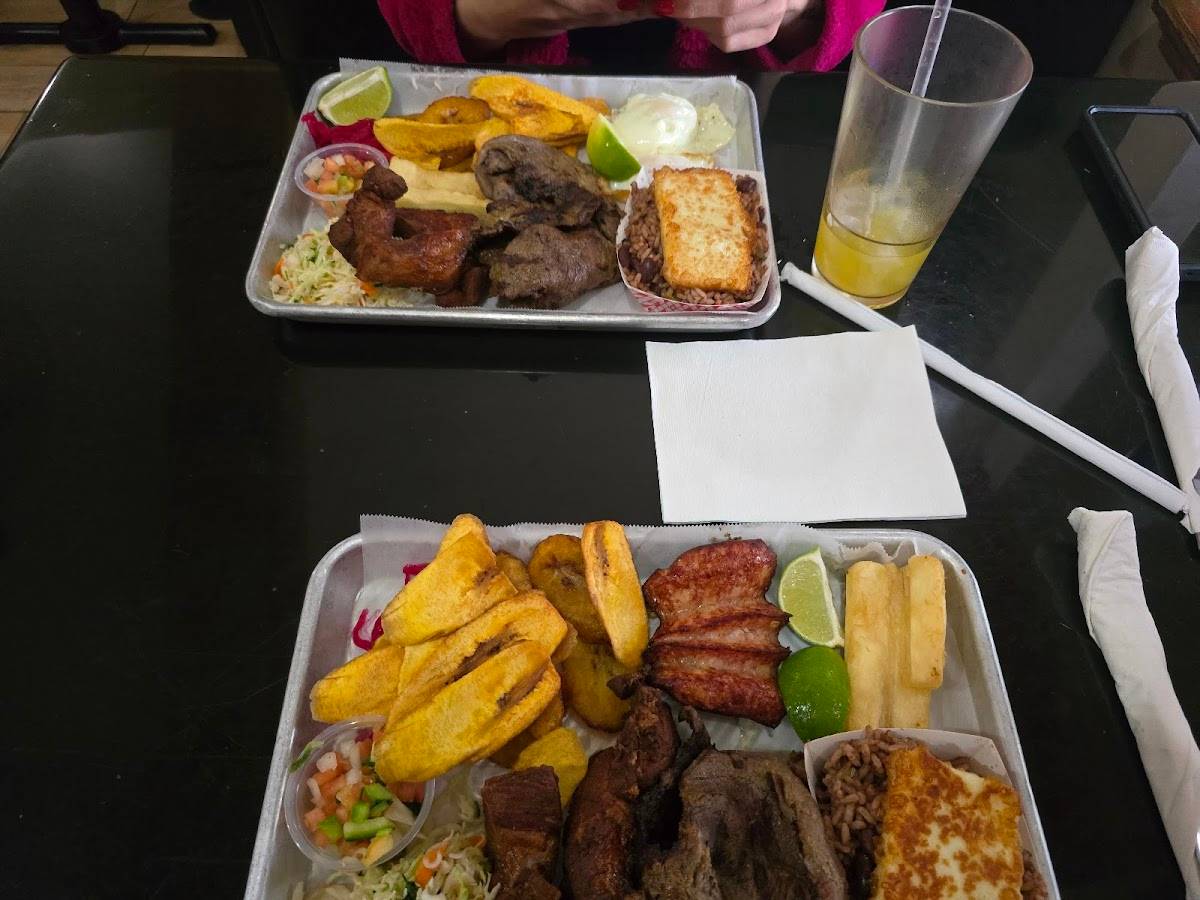 Mi Rinconcito Latino restaurant in Kenner - photo 4