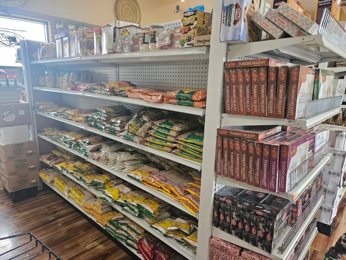 Aladdin’s Market & Kitchen restaurant in Reno - photo 8
