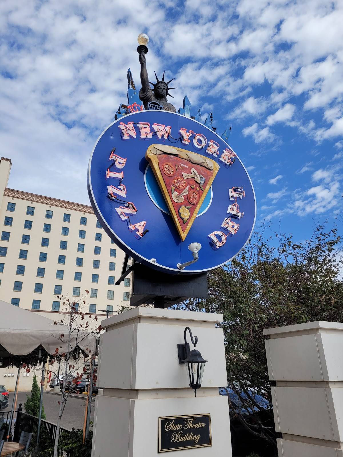 JC's New York Pizza Department restaurant in Albuquerque - photo 6
