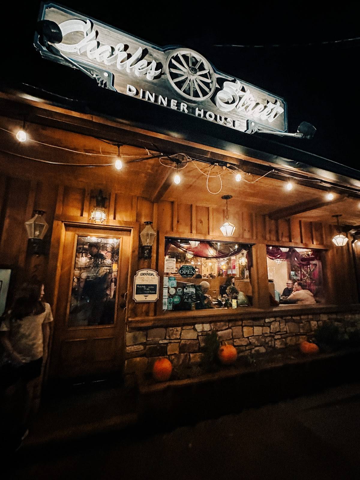 Charles Street Dinner House restaurant in Mariposa - photo 5
