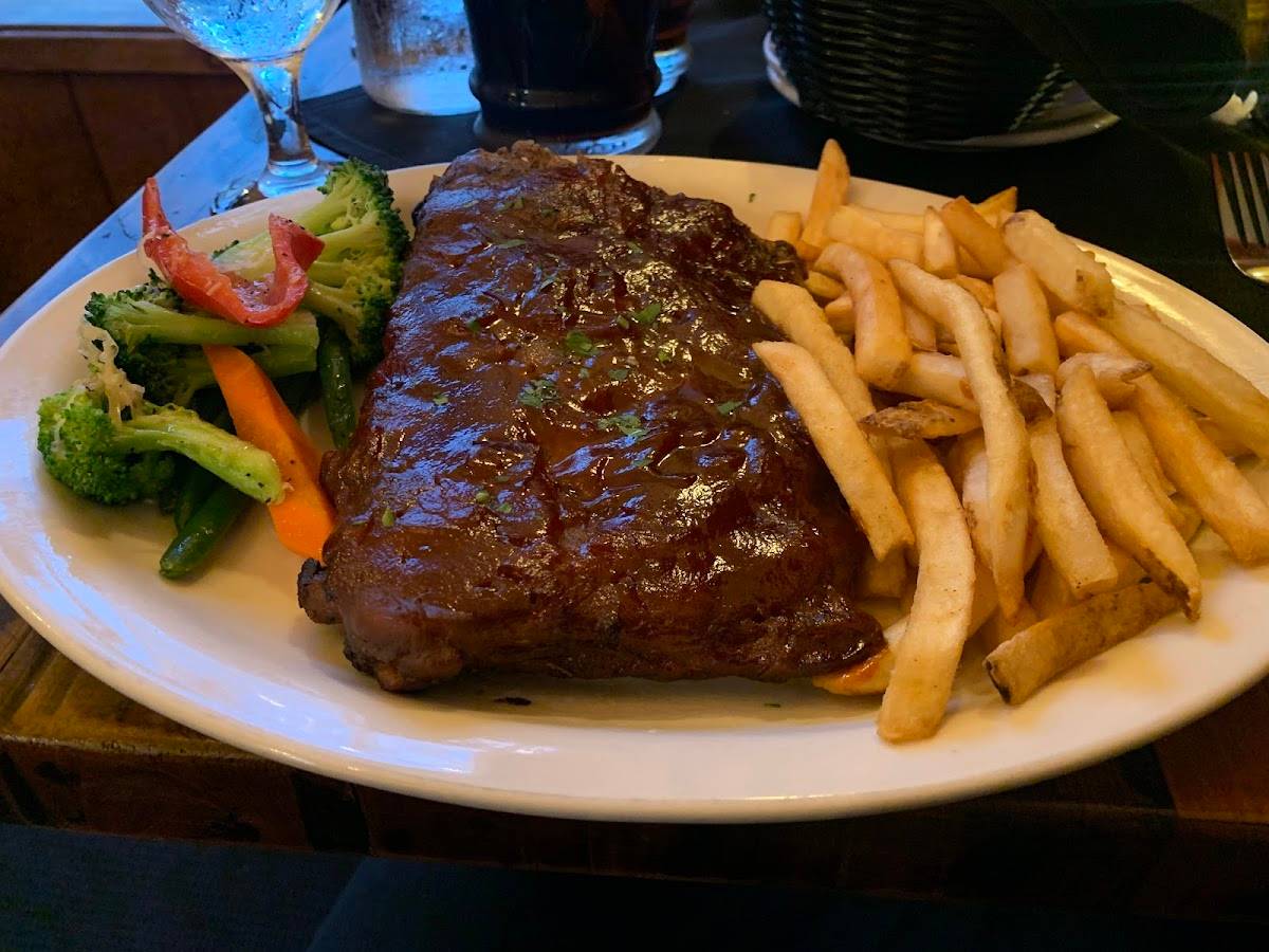 Charles Street Dinner House restaurant in Mariposa - photo 6