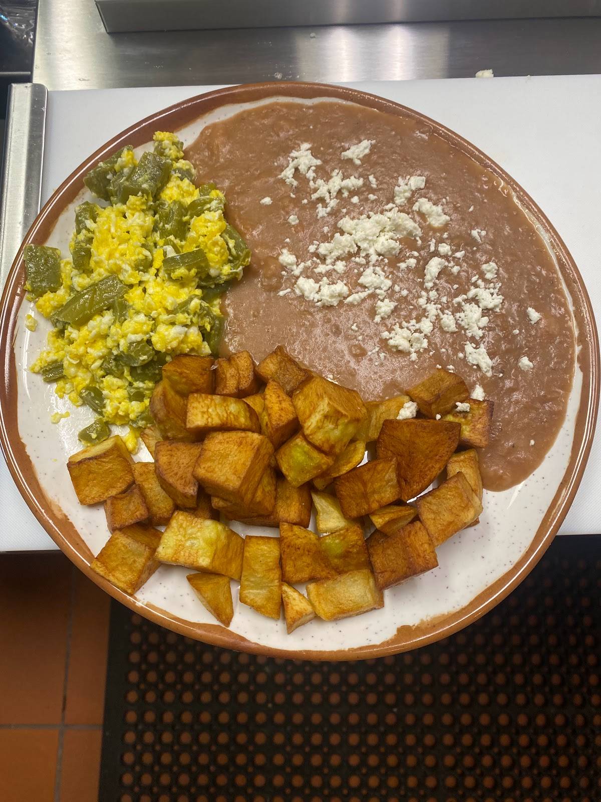El Zarape Restaurant & Grill restaurant in Houston - photo 3