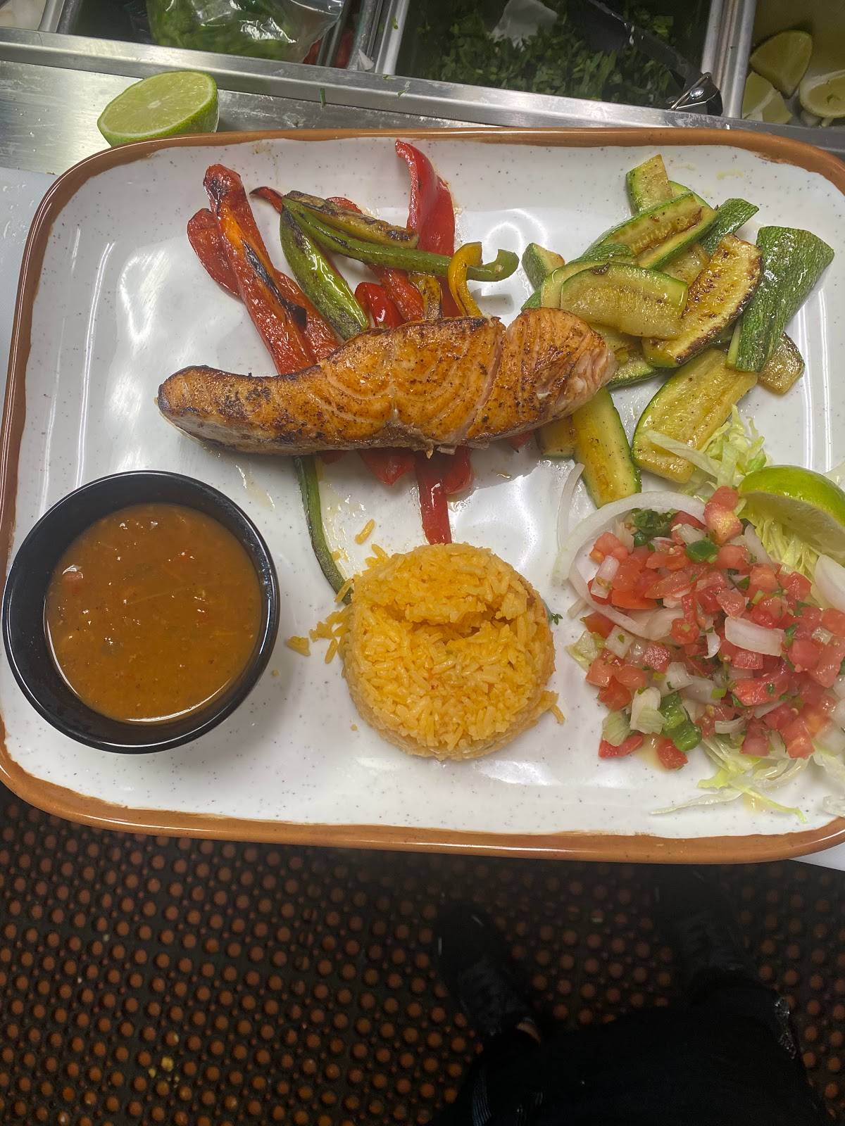 El Zarape Restaurant & Grill restaurant in Houston - photo 7