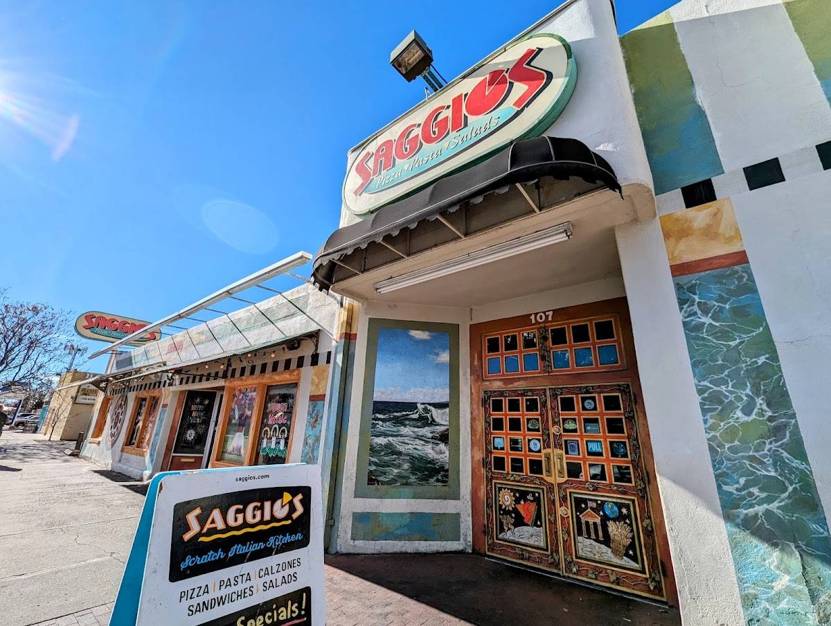 Saggios restaurant in Albuquerque - photo 9
