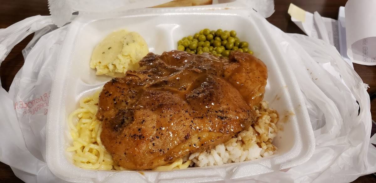 Wags Food & Culture restaurant in Marrero - photo 6