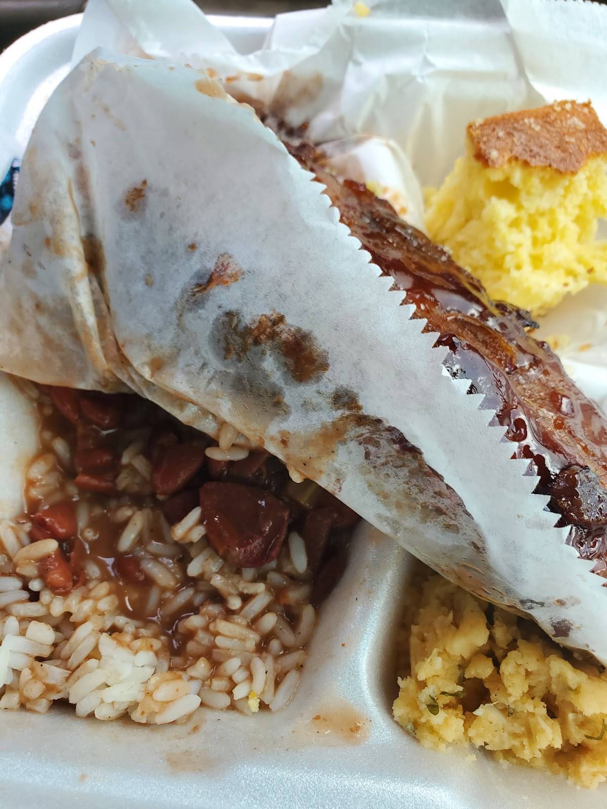 Wags Food & Culture restaurant in Marrero - photo 8