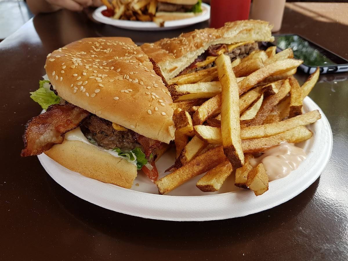 Tastee Treet restaurant in Prineville - photo 2