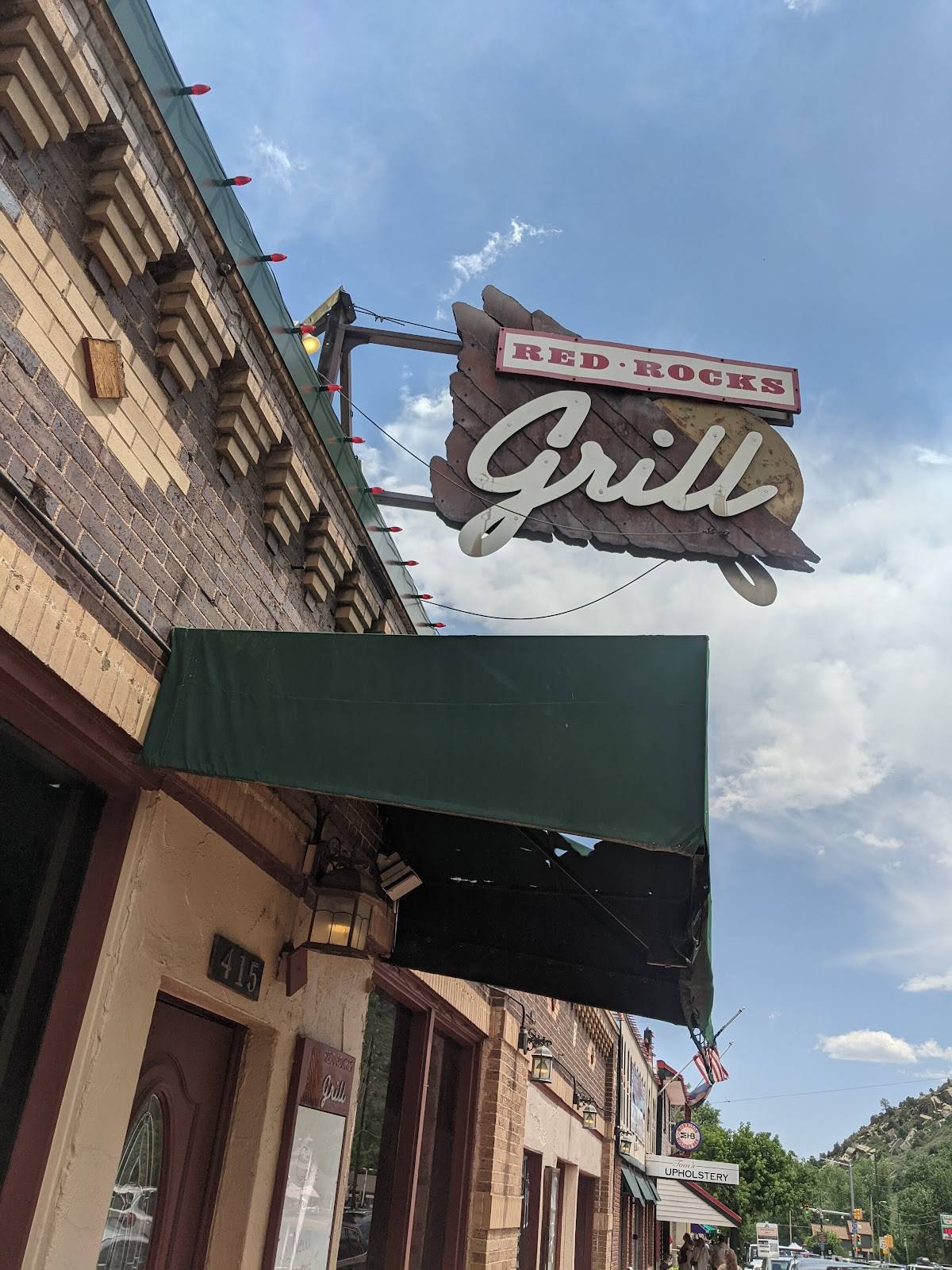 Red Rocks Grill restaurant in Morrison - photo 9