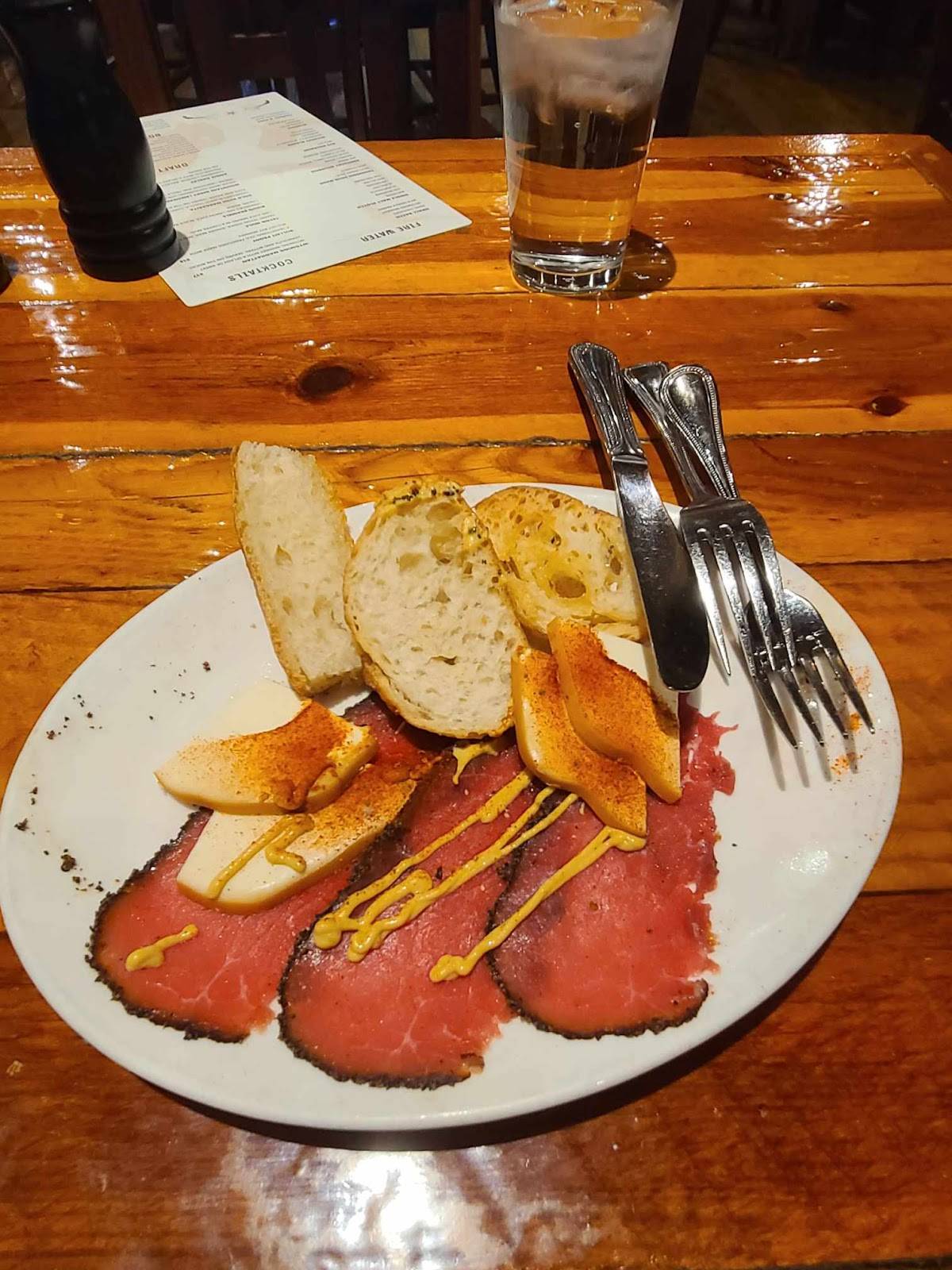 Gun Barrel Steak and Game House restaurant in Jackson - photo 7