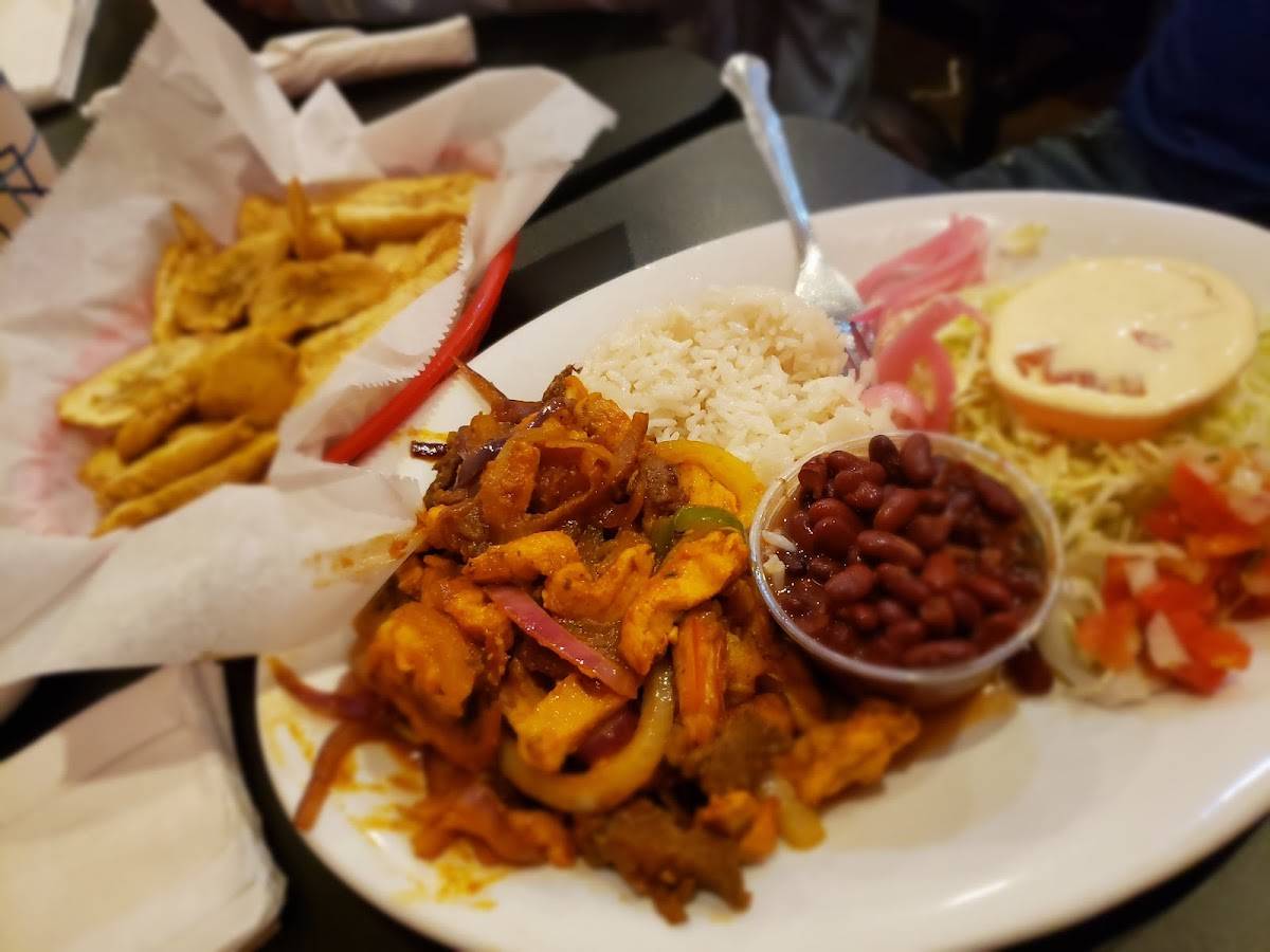 Los Catrachos Restaurant restaurant in New Orleans - photo 6