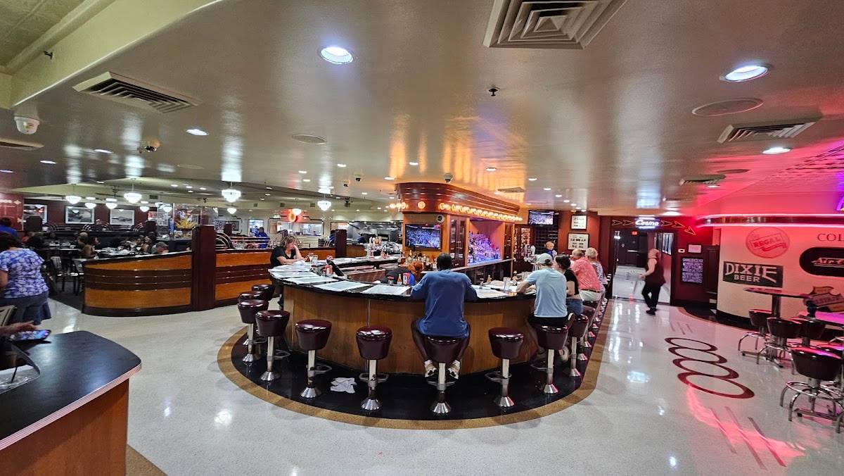 Deanie's Seafood Restaurant in the French Quarter restaurant in New Orleans - photo 2