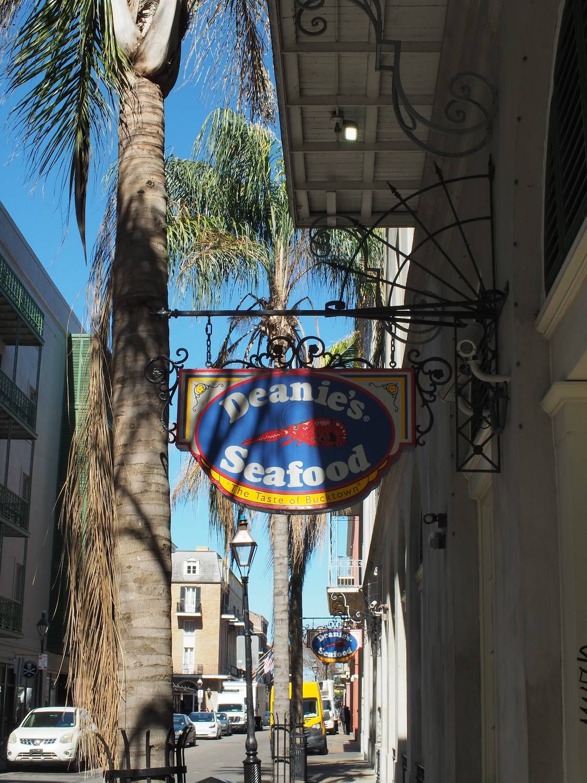 Deanie's Seafood Restaurant in the French Quarter restaurant in New Orleans - photo 6