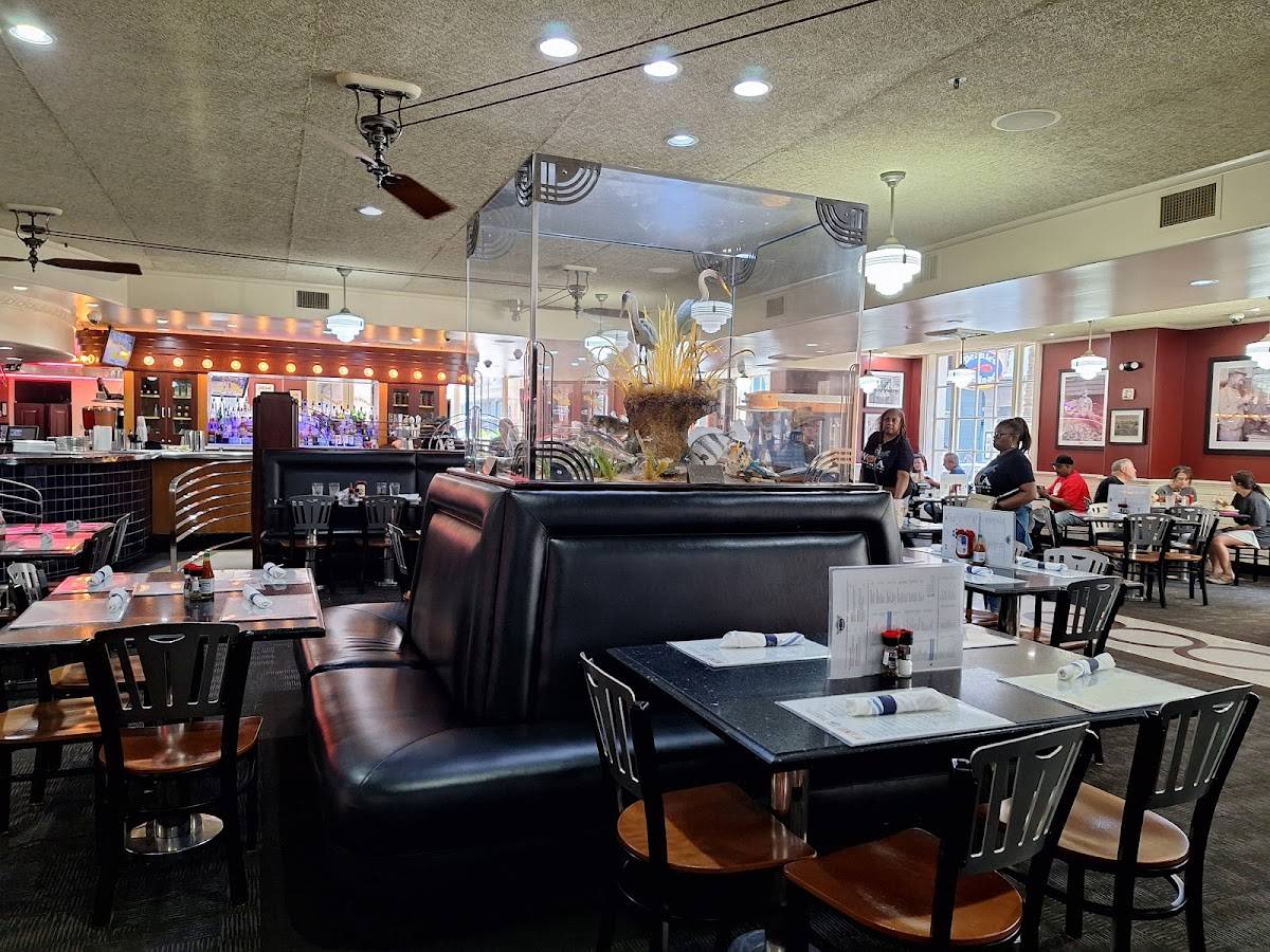 Deanie's Seafood Restaurant in the French Quarter restaurant in New Orleans - photo 10