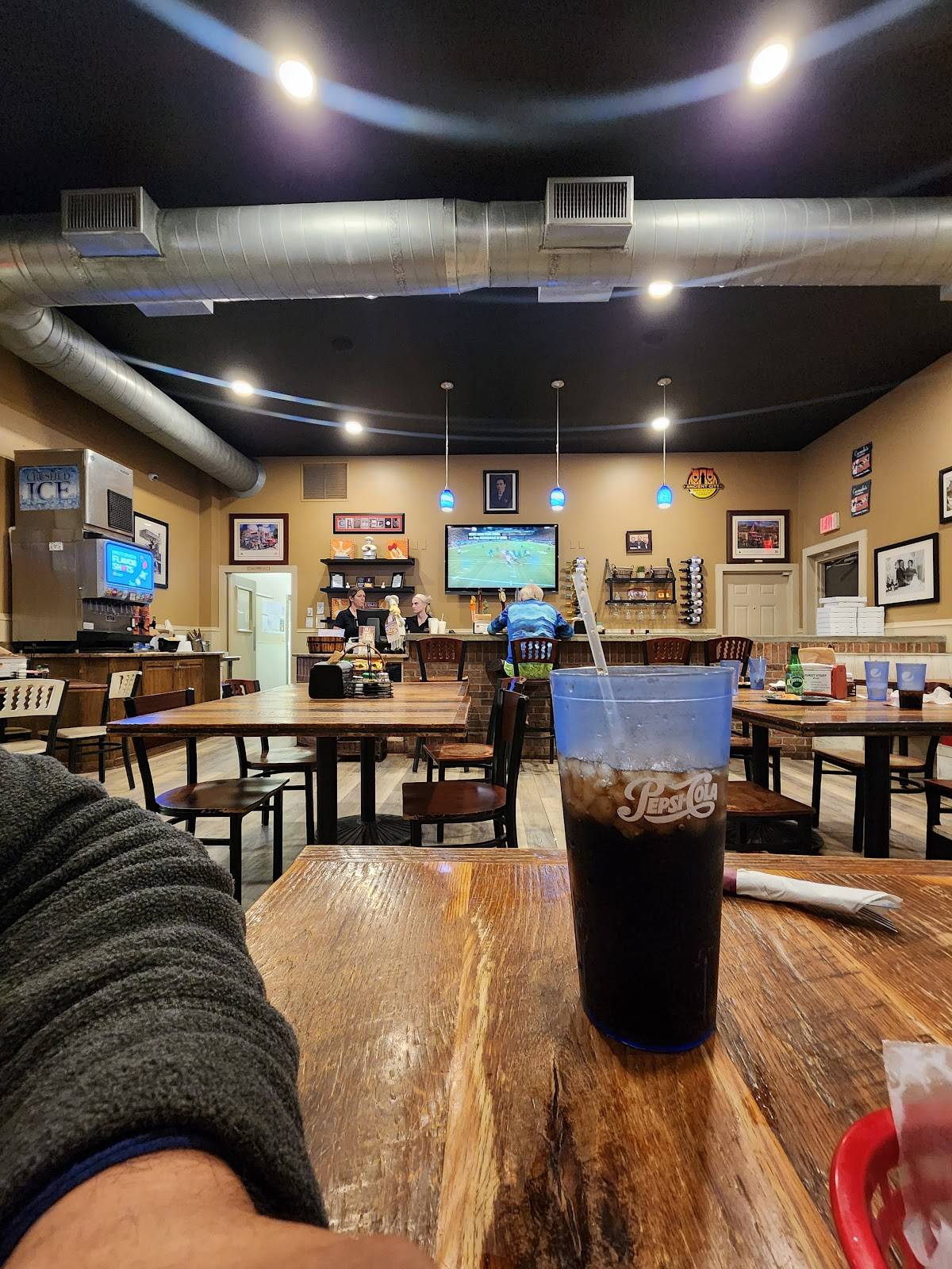 Carmelo's Pizzeria restaurant in St Augustine - photo 10