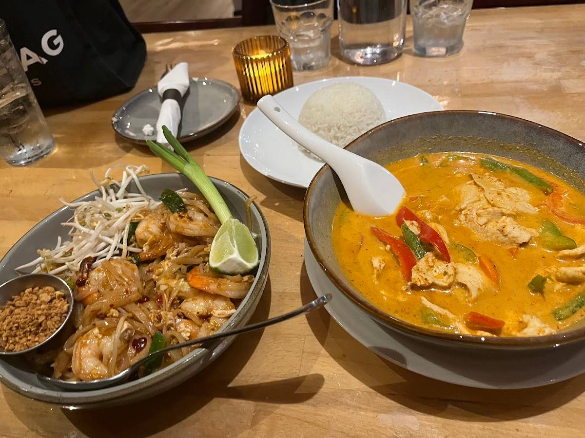Thai Table Restaurant & bar restaurant in Houston - photo 7