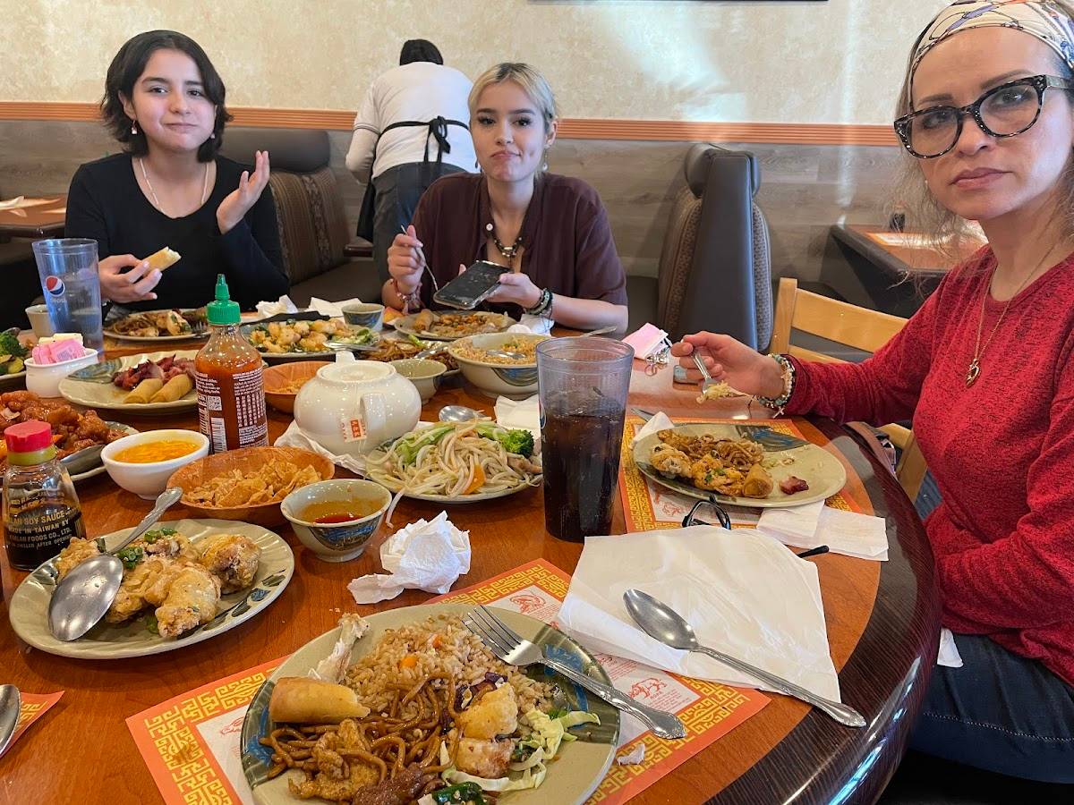 Golden House restaurant in San Diego - photo 6