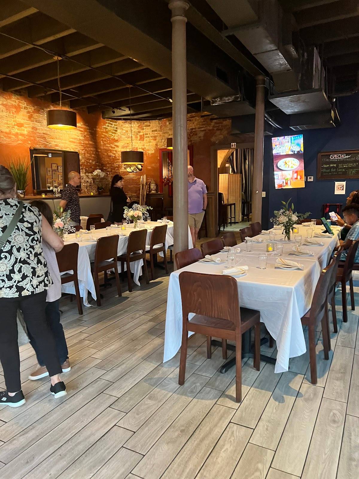 Zhang Bistro restaurant in New Orleans - photo 5