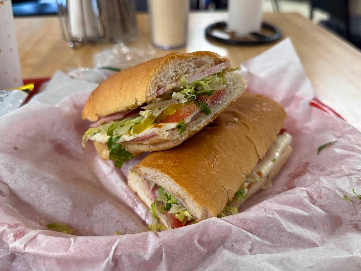 Mandola's Deli restaurant in Houston - photo 6