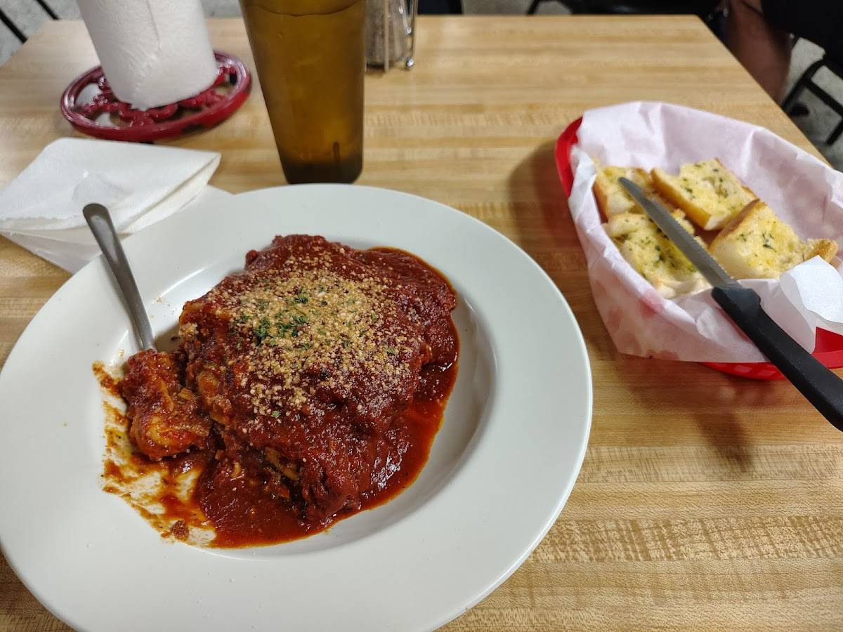 Mandola's Deli restaurant in Houston - photo 8