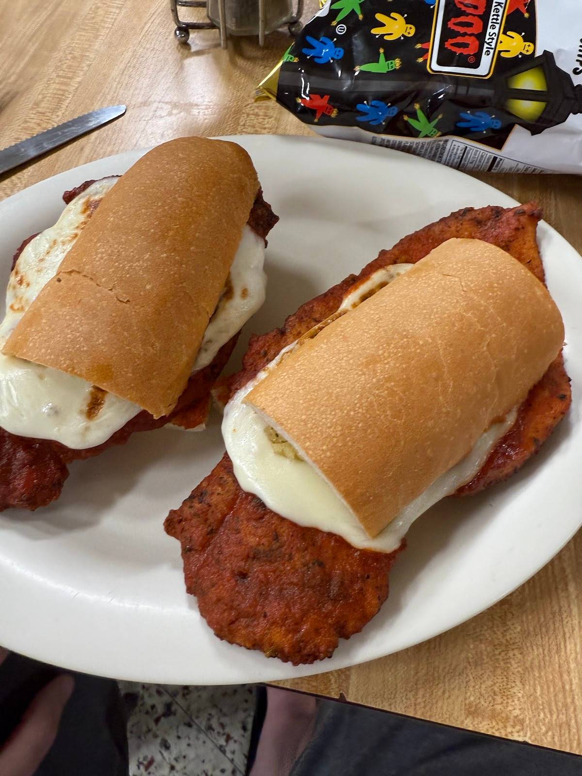 Mandola's Deli restaurant in Houston - photo 9
