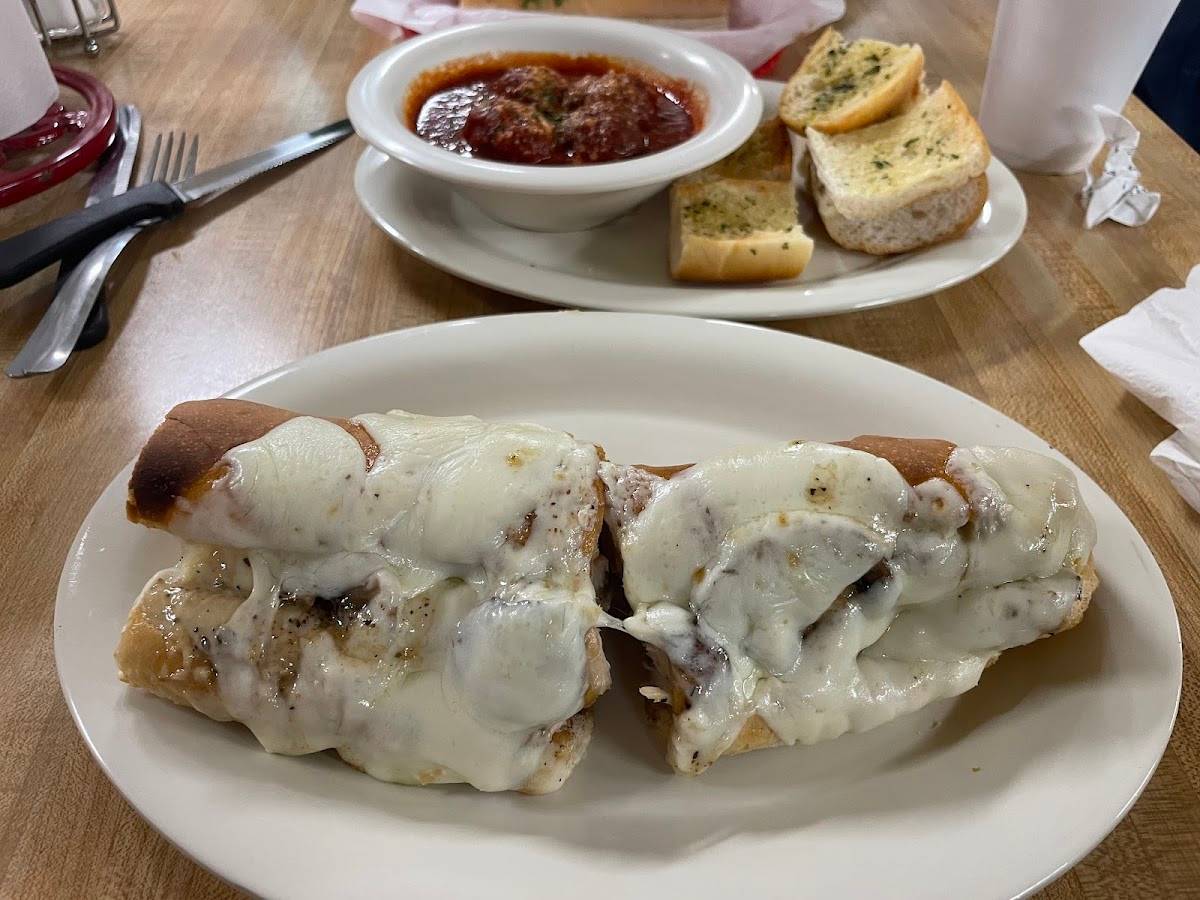 Mandola's Deli restaurant in Houston - photo 10