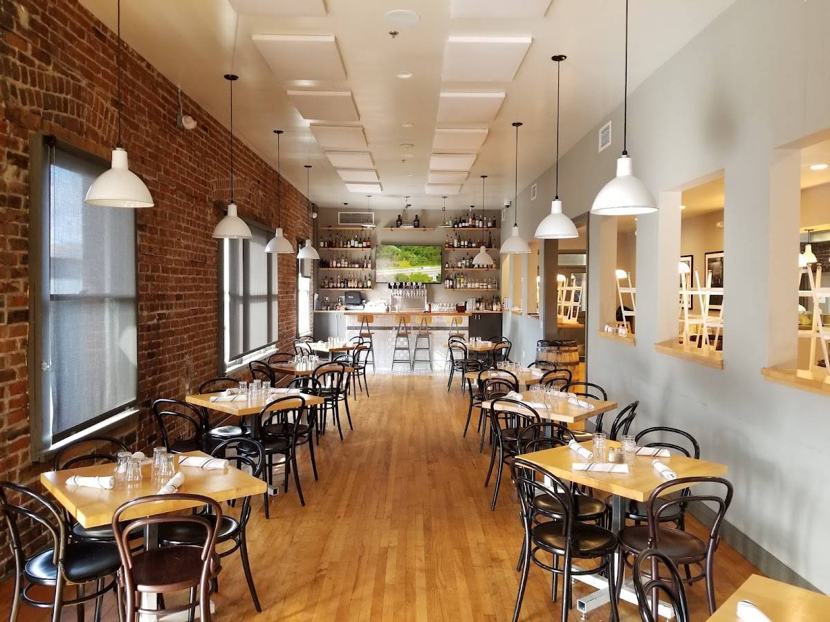 The Depot Craft Brewery & Distillery restaurant in Reno - photo 7
