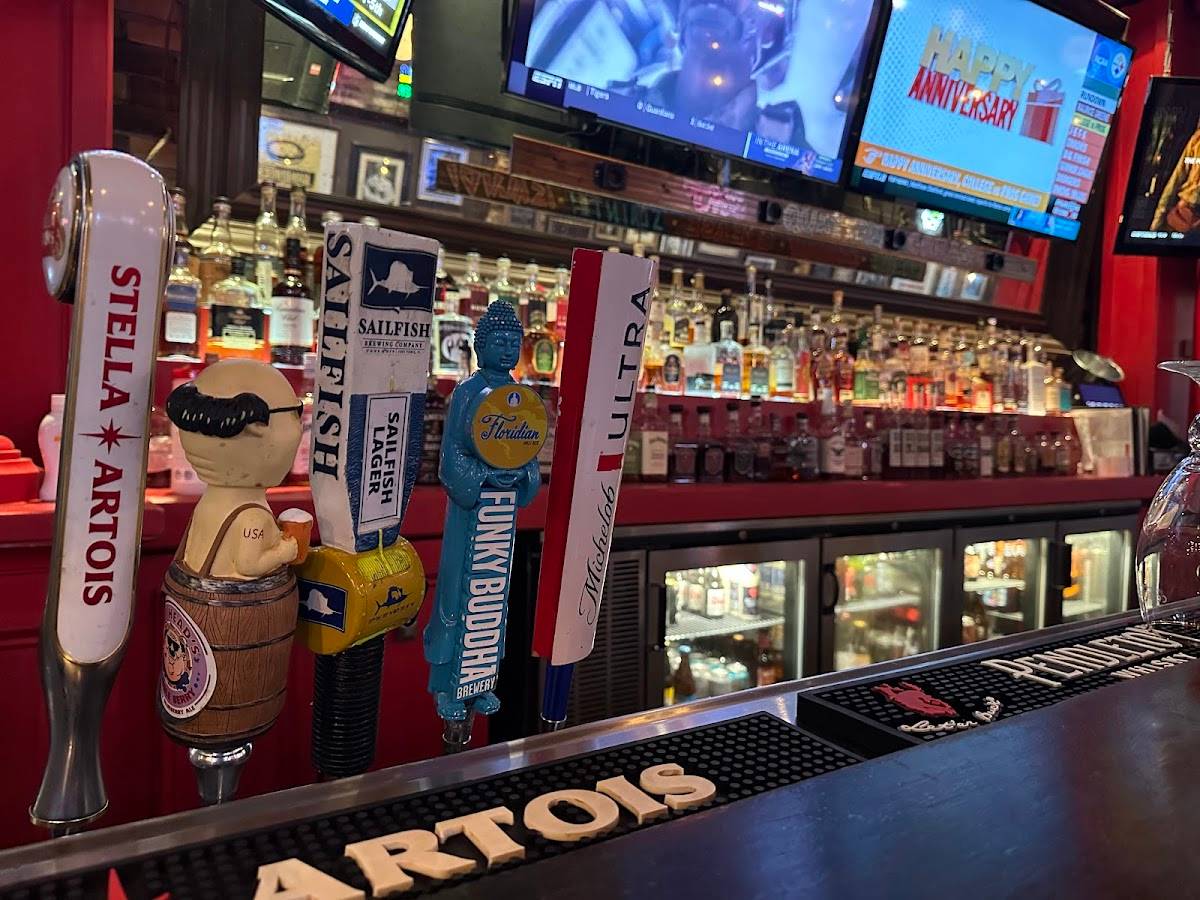 Grease Burger Beer and Whiskey Bar restaurant in West Palm Beach - photo 7