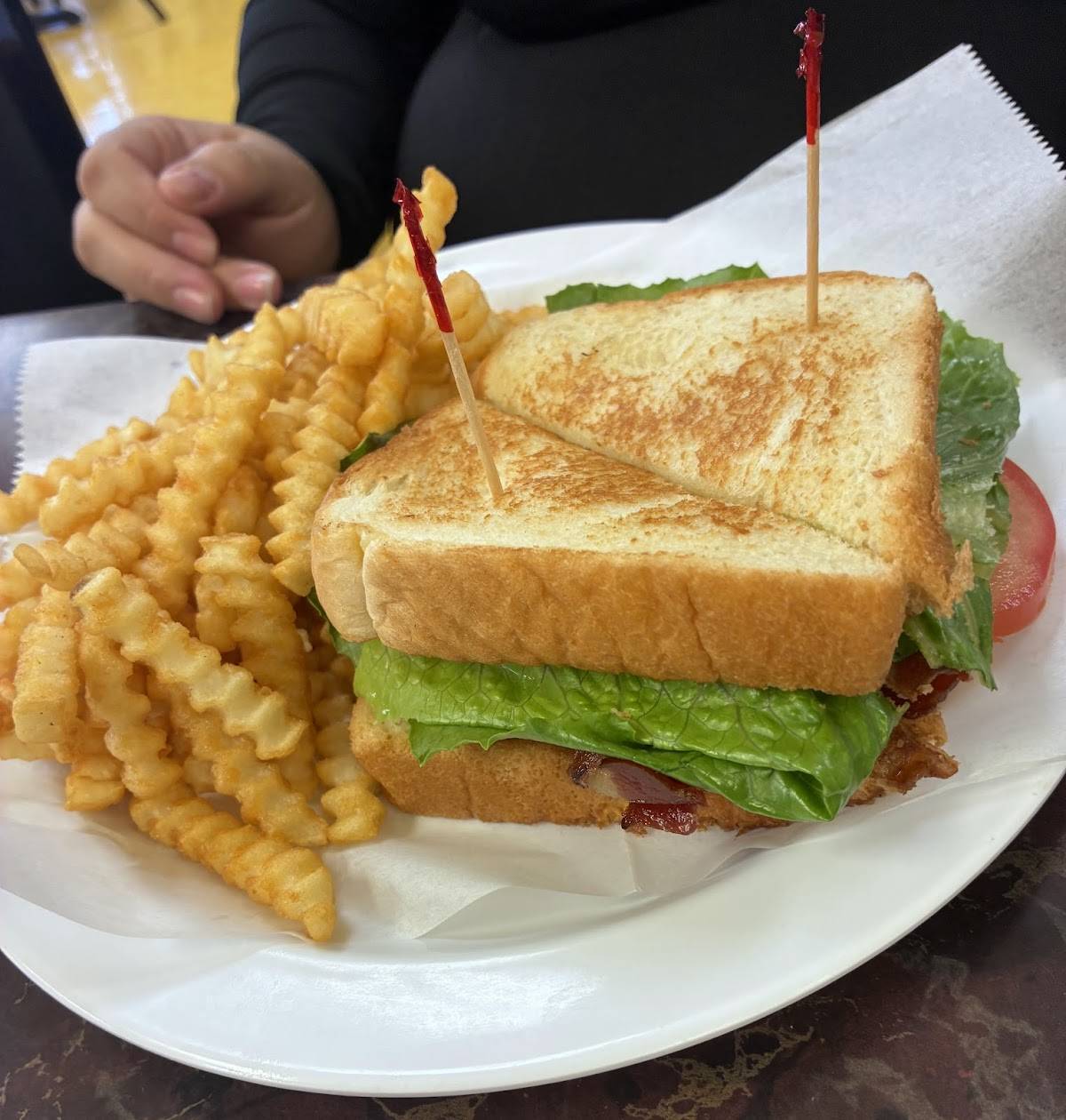 Rigos Cafe restaurant in Texas City - photo 5