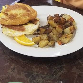 Rigos Cafe restaurant in Texas City - photo 6
