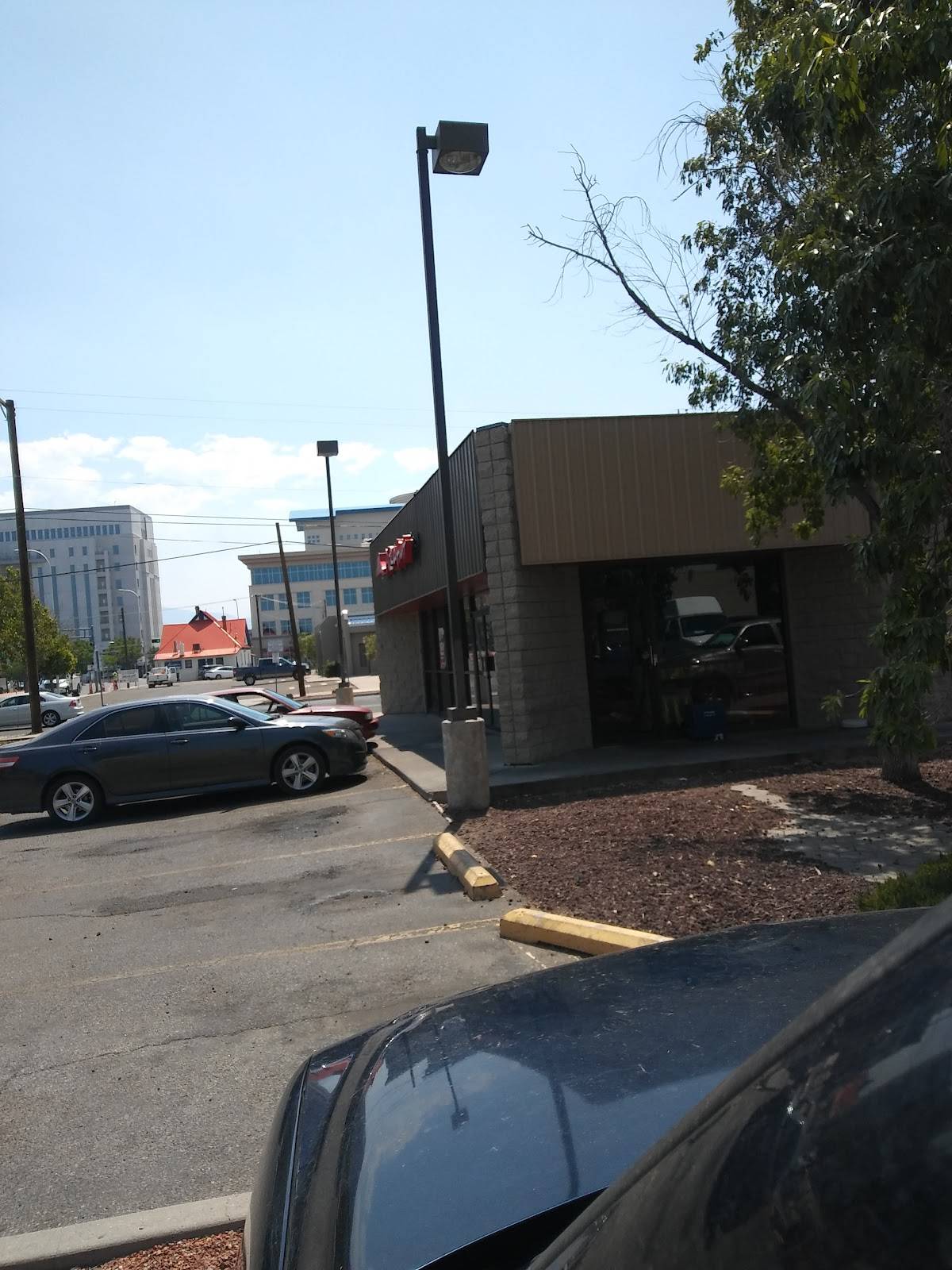 Pizza Hut restaurant in Albuquerque - photo 7