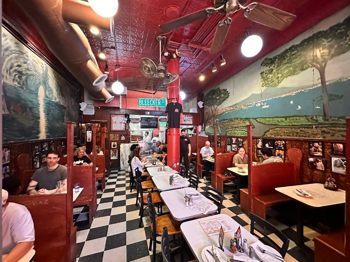 John's of Bleecker Street restaurant in New York City - photo 5