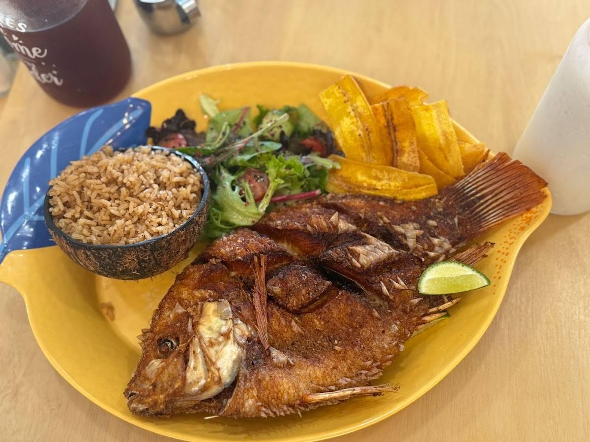 COSTA CARIBBEAN COLOMBIAN KITCHEN restaurant in Houston - photo 7