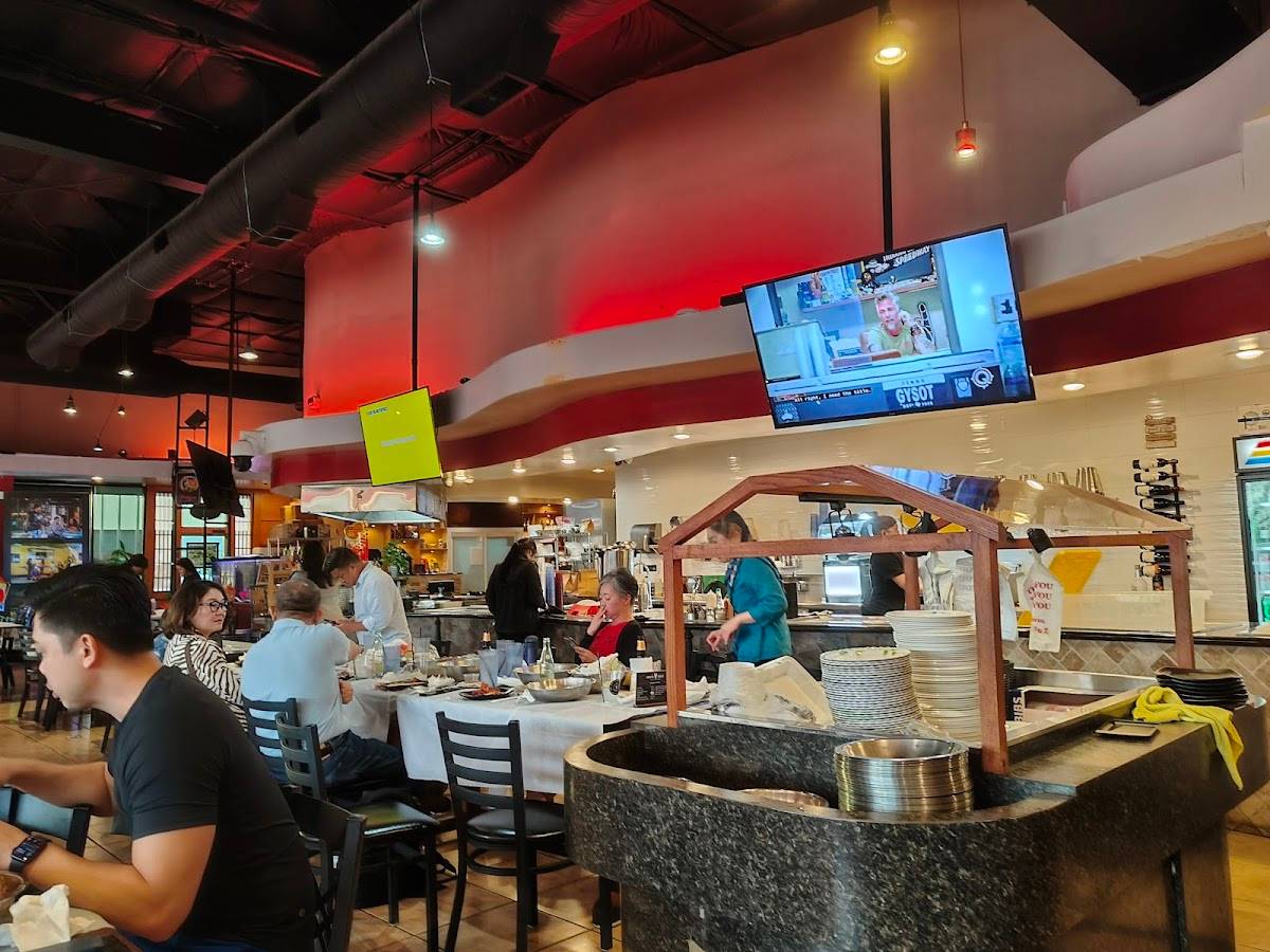 Crawfish & Noodles restaurant in Houston - photo 8