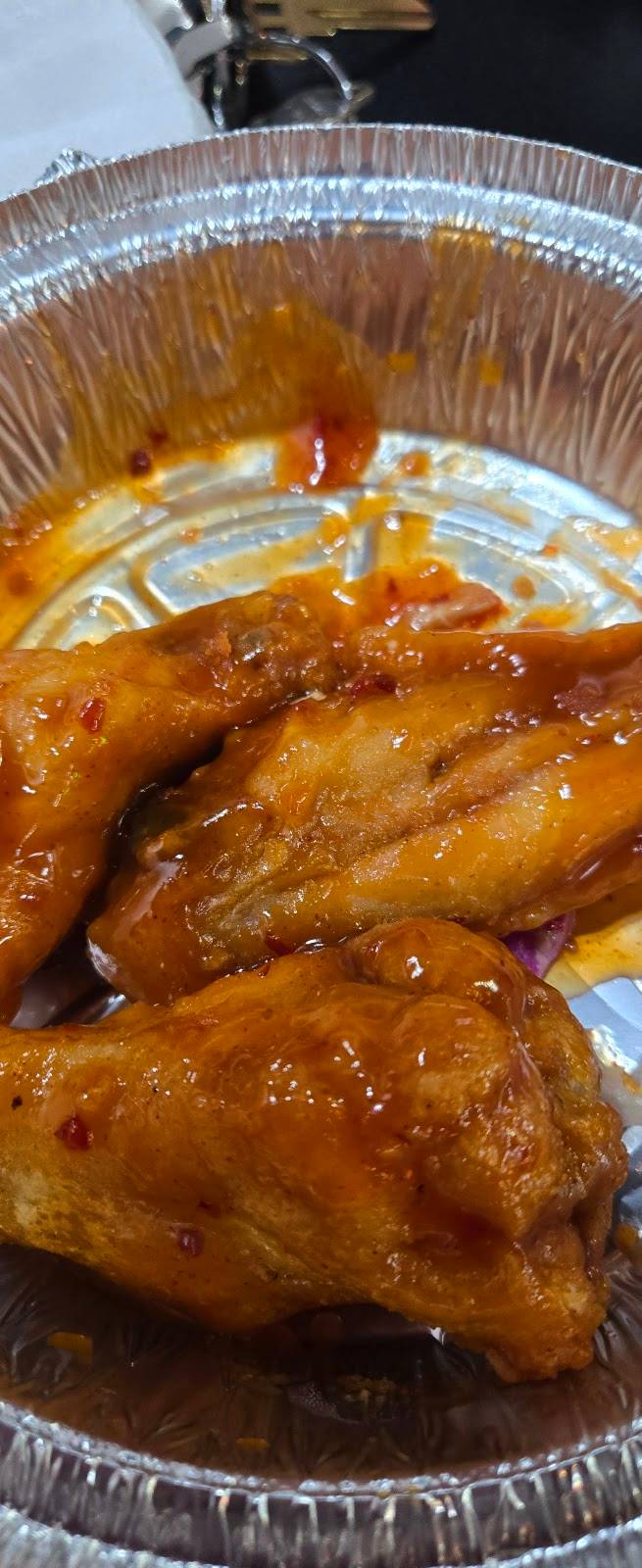 Halal Munchies restaurant in Houston - photo 10