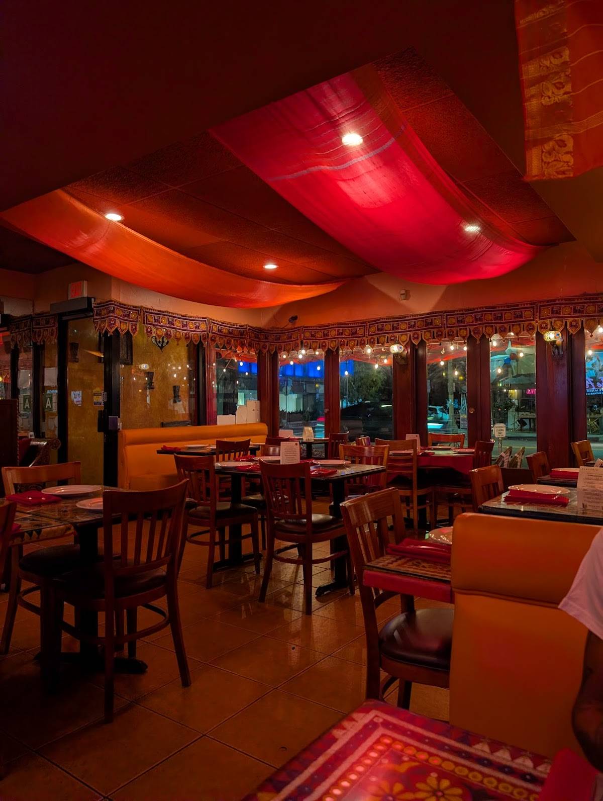ELECTRIC KARMA Indian Cuisine restaurant in Los Angeles - photo 5