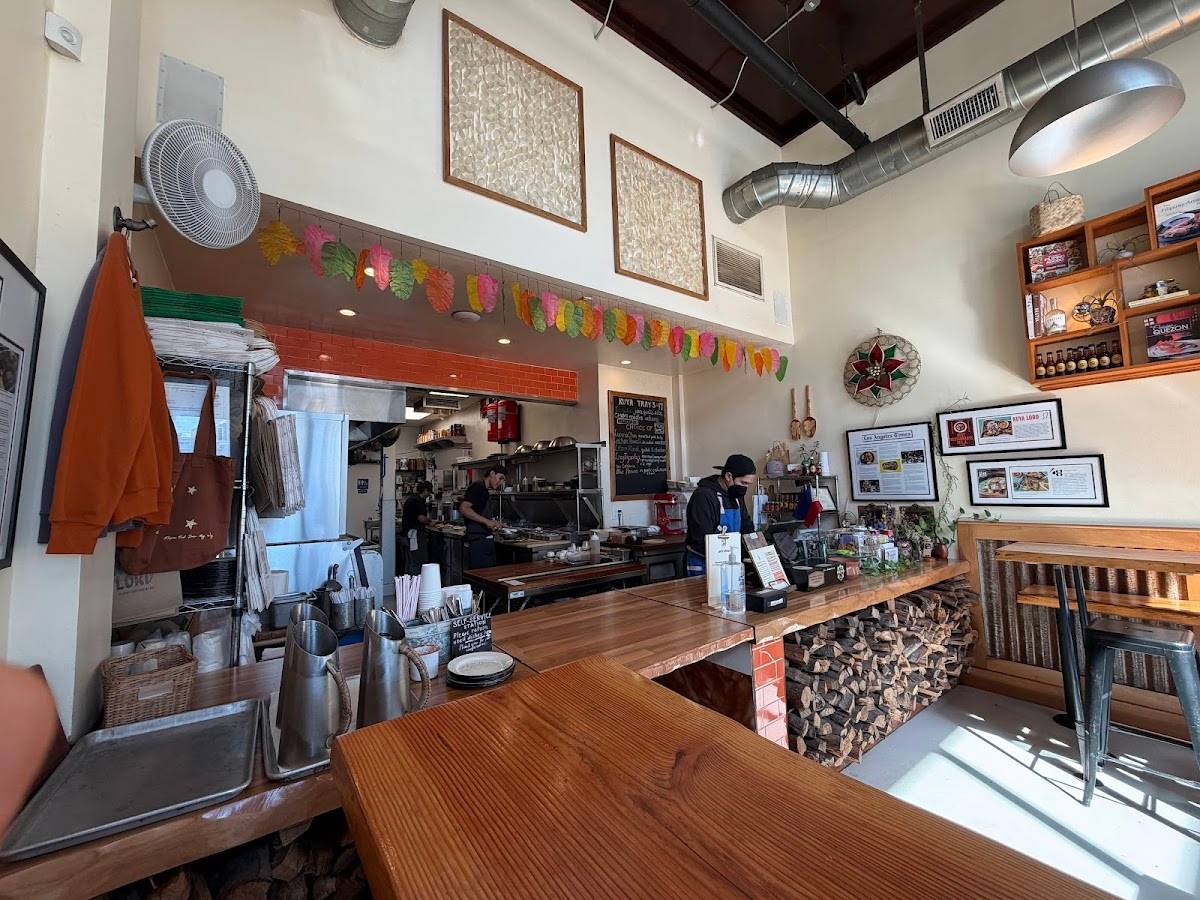 Kuya Lord restaurant in Los Angeles - photo 2